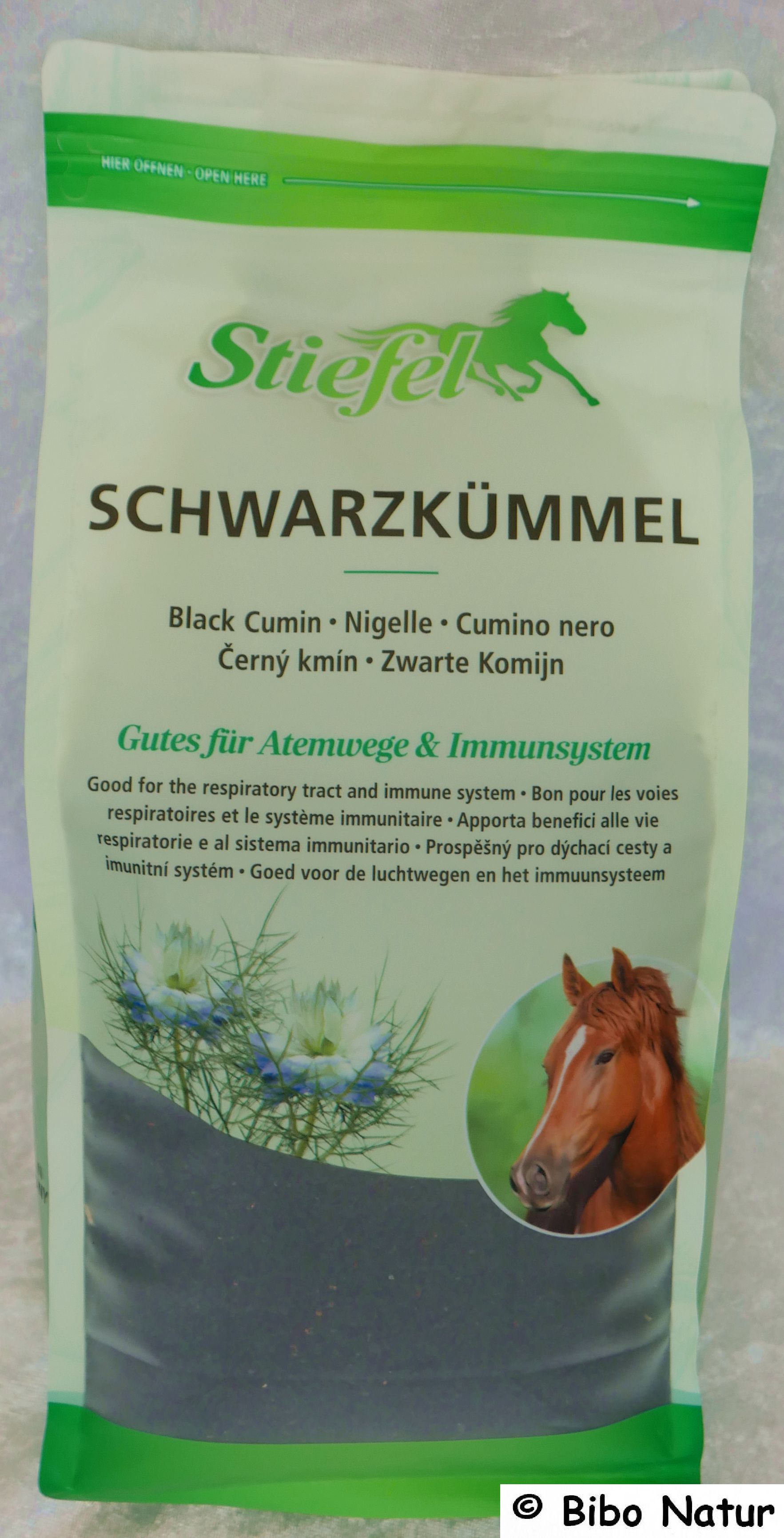 Schwarzkümmel ganz